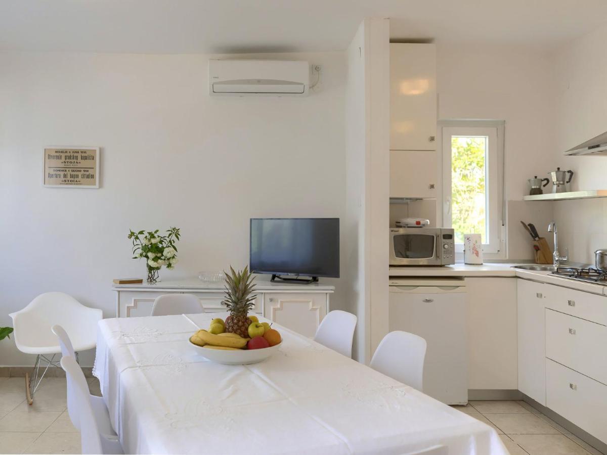 Apartment Laura By Interhome Pula Exteriér fotografie