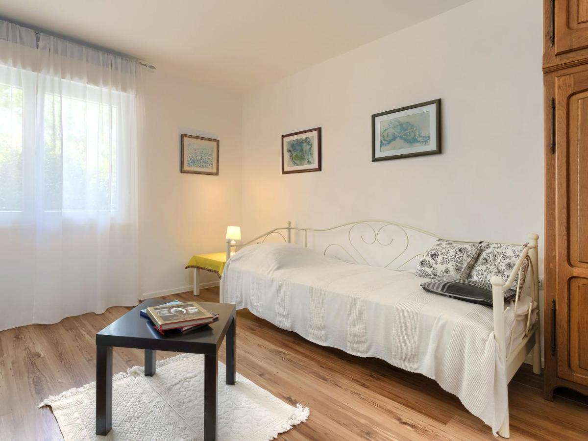 Apartment Laura By Interhome Pula Exteriér fotografie