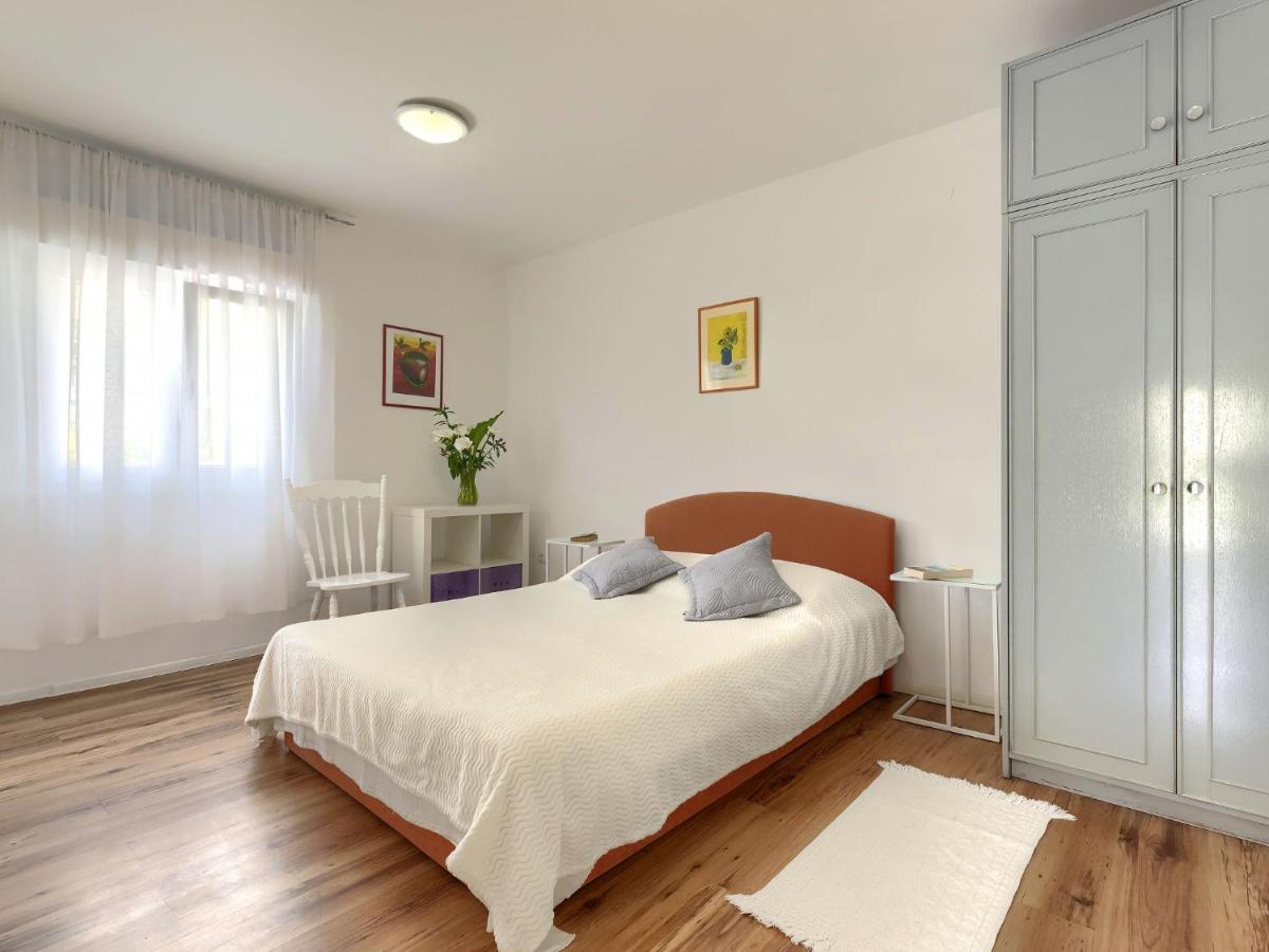 Apartment Laura By Interhome Pula Exteriér fotografie