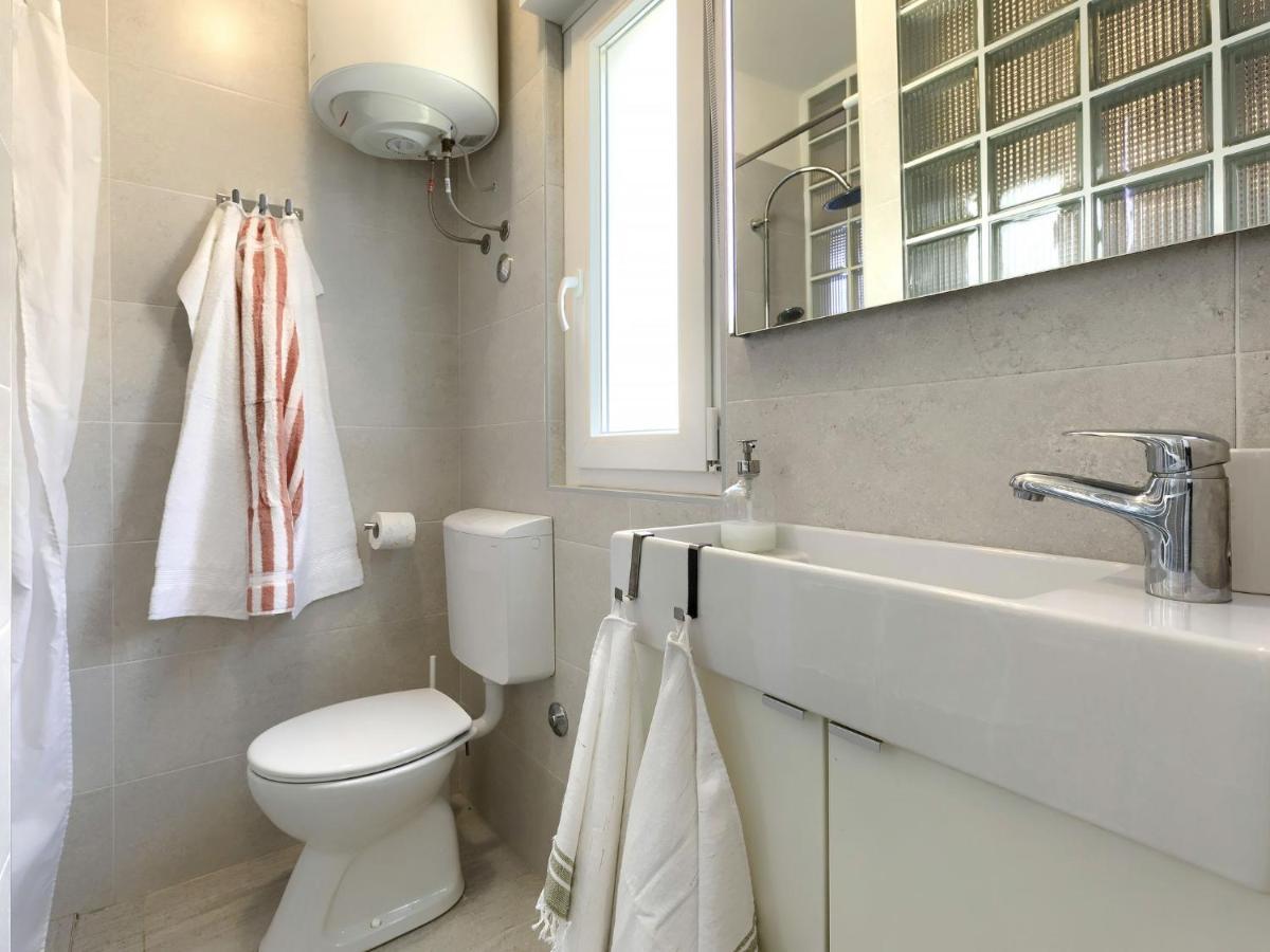 Apartment Laura By Interhome Pula Exteriér fotografie
